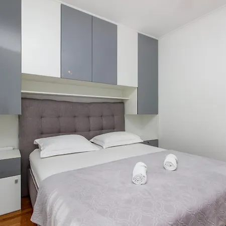 Apartment Damir *