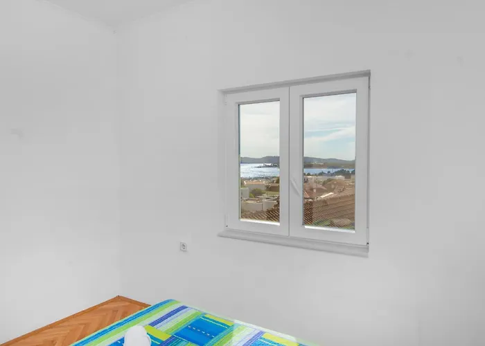 Damir * Brodarica (Sibenik-Knin)